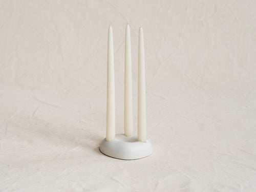 MALGARZOTA BANY HAG TRIPLE CANDLESTICK / CHALK 5.5" x 4.5" x H1.25"