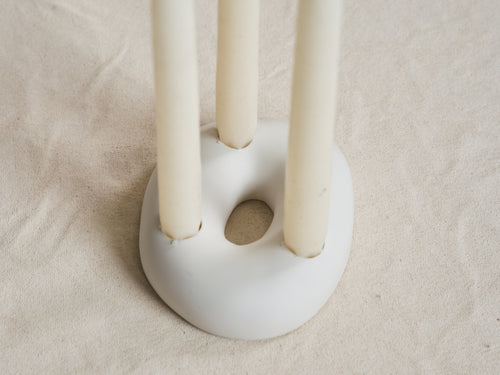 MALGARZOTA BANY HAG TRIPLE CANDLESTICK / CHALK 5.5" x 4.5" x H1.25"