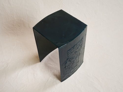 MIDDERNACHT & ALEXANDER STOOL / VERDANT MORSE W11.7" x D11.7" x H18.7"