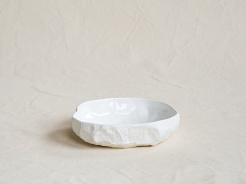 1882 Ltd MAX LAMB CROCKERY LARGE FLAT BOWL / WHITE Ø10" x H2.3"