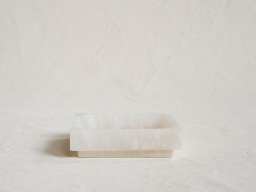 MICHAËL VERHEYDEN SMALL SQUARE TRAY / WHITE ALABASTER L6” x W6" x H1.5”