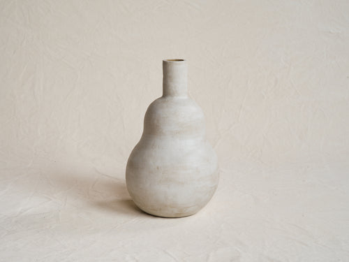 LISA VISCARDI PEAR BOTTLE / WHITEWASH H16" x Ø10.5"