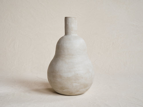 LISA VISCARDI PEAR BOTTLE / WHITEWASH H16" x Ø10.5"
