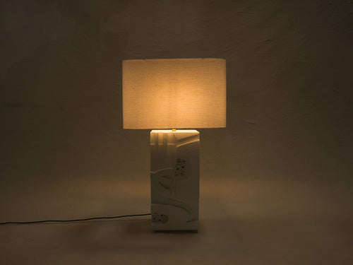 DAN SCHNEIGER VIÑETA TABLE LAMP W9" x D7" x H18"