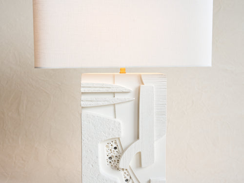 DAN SCHNEIGER VIÑETA TABLE LAMP W9" x D7" x H18"