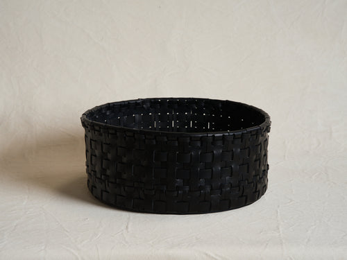 OSCAR MASCHERA INTRECCIO ROUND LARGE WOVEN BASKET / BLACK Ø17.7" x H7.8"