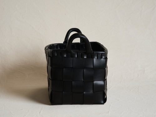 OSCAR MASCHERA CASTAGNO WOVEN BASKET MEDIUM / BLACK L15.75 x W11.8" x H9.84"