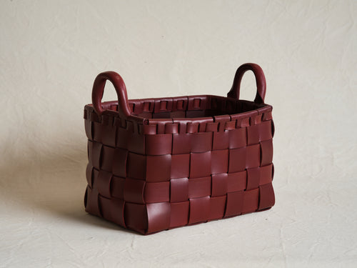 OSCAR MASCHERA CASTAGNO WOVEN BASKET MEDIUM / WINE L15.75 x W11.8" x H9.84"