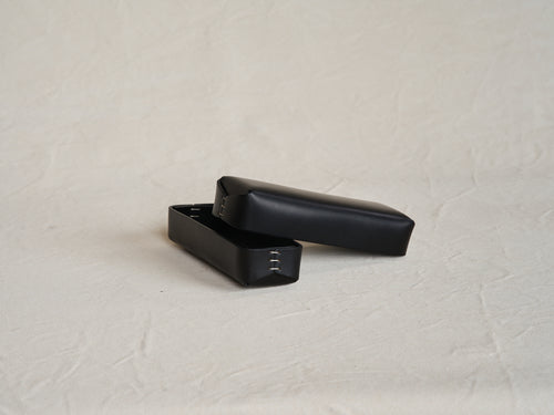 OSCAR MASCHERA LIDDED LEATHER PENCIL CASE / BLACK L8" x W3" x H1.5"