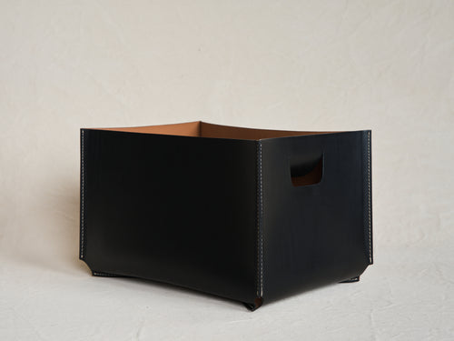 OSCAR MASCHERA GORDON MEDIUM RECTANGLE BASKET / BLACK + SOLE L16" x W12" x H10"