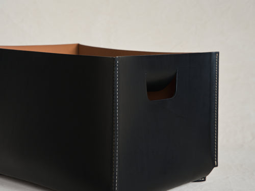OSCAR MASCHERA GORDON MEDIUM RECTANGLE BASKET / BLACK + SOLE L16" x W12" x H10"