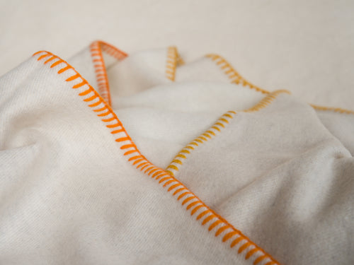 ALONPI EASY BORDATO CASHMERE THROW THROW 55" x 67"