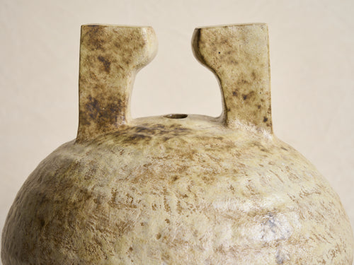 CHARLYN REYES PASSAGE VESSEL H16.5” x Ø13”