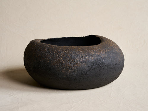 ASH DESIGN LAVA VESSEL NO.2 L17.5" x H8"