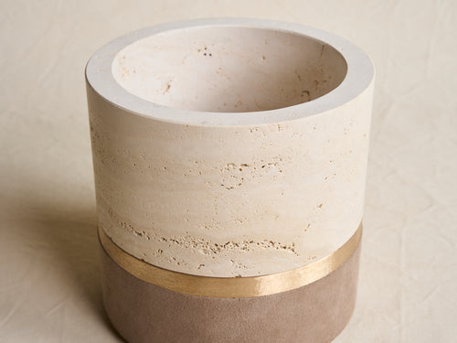 MICHAËL VERHEYDEN DURE POT / TRAVERTINE + SUEDE Ø9.8" x H9.8"