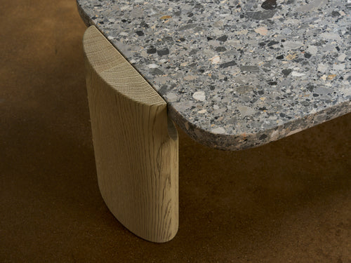 COLLECTION PARTICULIÈRE LOB LOW TABLE / CEPPO DI ALBA L51" x D27.5" x H13.8"