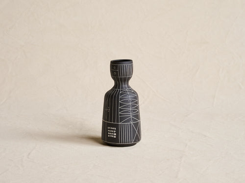 HEATHER ROSENMAN SCRIBE VESSEL / BLACK 25237 H7.5" x Ø3.5"