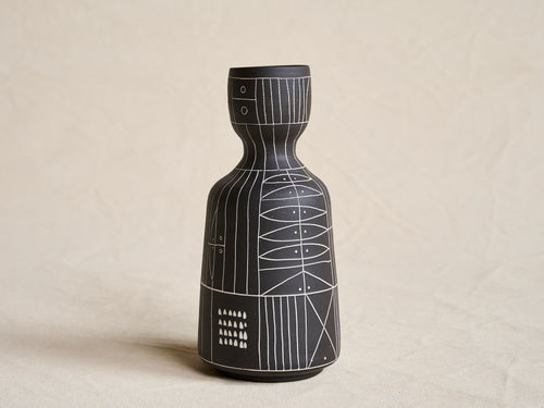 HEATHER ROSENMAN SCRIBE VESSEL / BLACK 25237 H7.5" x Ø3.5"