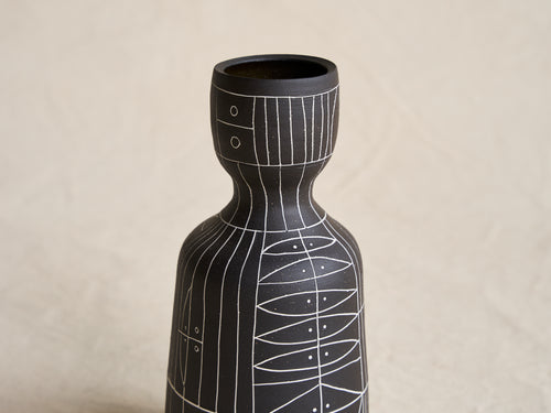 HEATHER ROSENMAN SCRIBE VESSEL / BLACK 25237 H7.5" x Ø3.5"