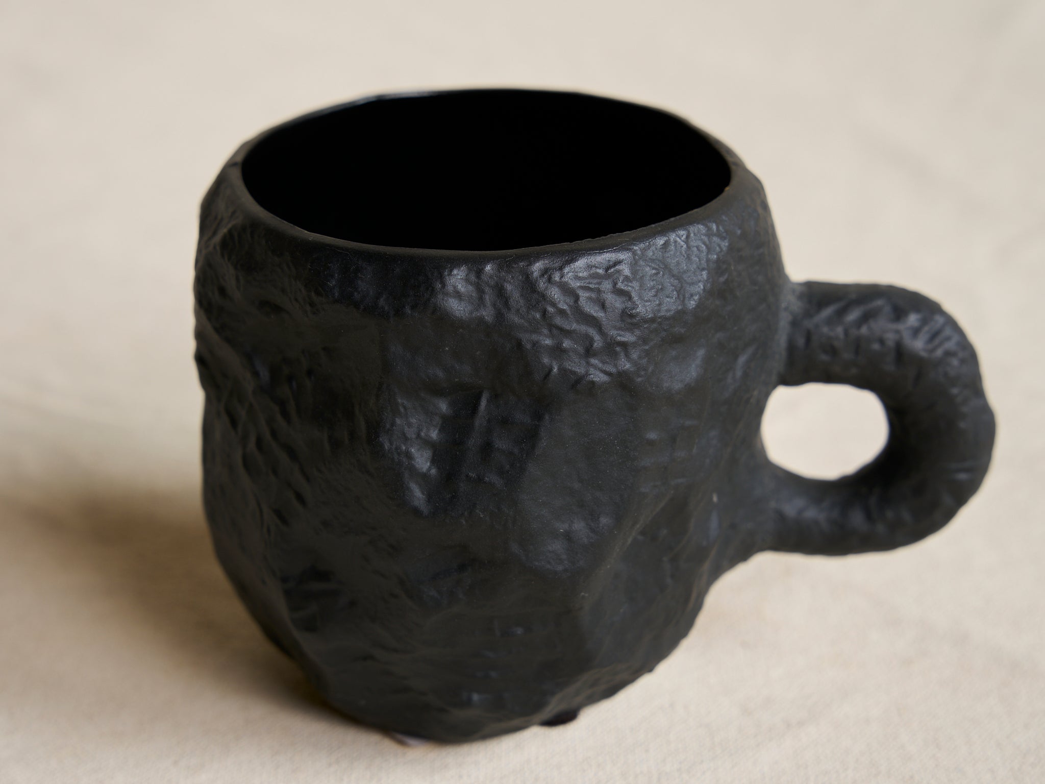 1882 Ltd MAX LAMB CROCKERY MUG BLACK BASALT | GARDE – Garde