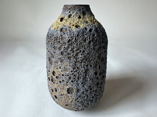 HEATHER ROSENMAN LAVA VASE / BLUMOSS 25631 W3" x D3" x H5.5"