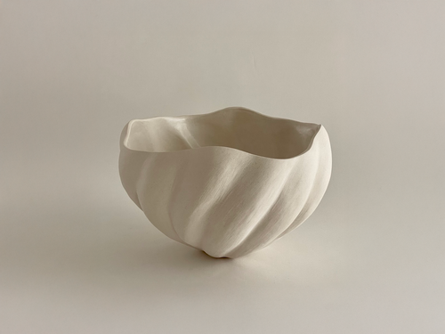 KATAYONE ADELI NENUPHAR SERIES VESSEL / ALABASTER H9" x D13"
