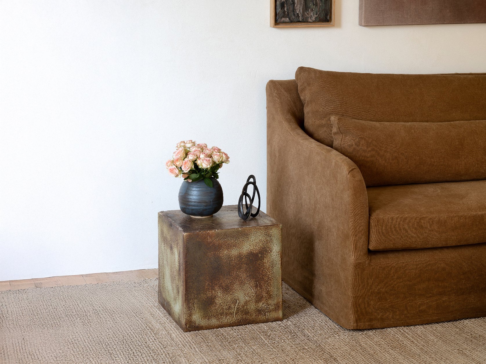 COLLETT & VICTOR Jane Sofa - Thumbnail 3