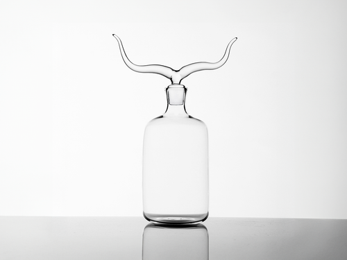 SIMONE CRESTANI GLASS LONGHORN BOTTLE H12.5”