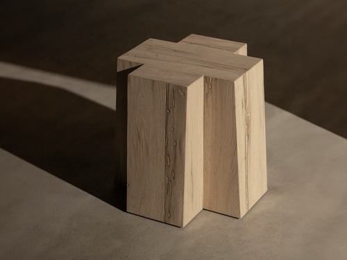 KĀNA OBJECTS CROSS STOOL