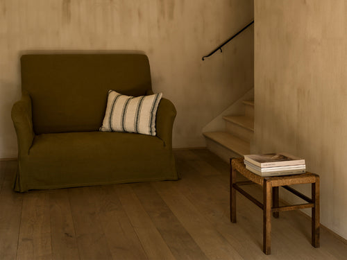 COLLETT & VICTOR CHOUETTE LOVESEAT / SLIP COVERED