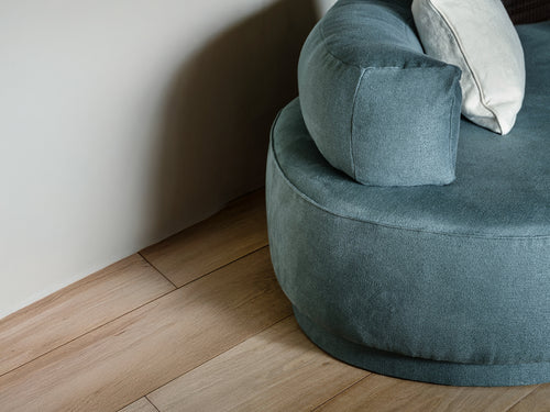 COLLETT & VICTOR ANNA SOFA / FIXED UPHOLSTERY