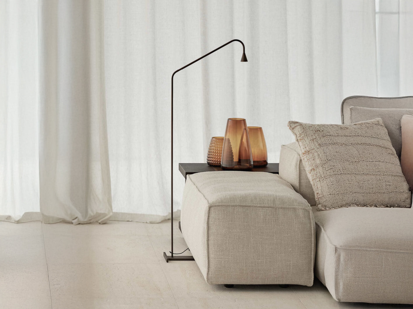 TRIZO21 AUSTERE FLOOR LAMP | GARDE – Garde