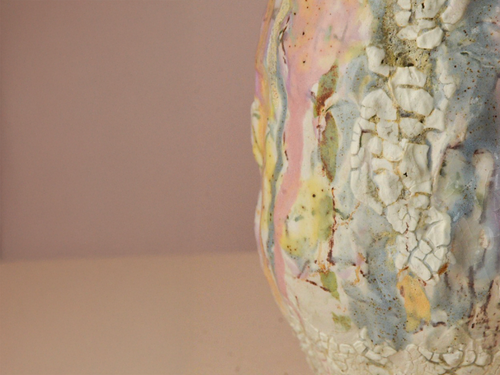 SASHA COURT PEACE IS COMING VESSEL H11" x Ø4"