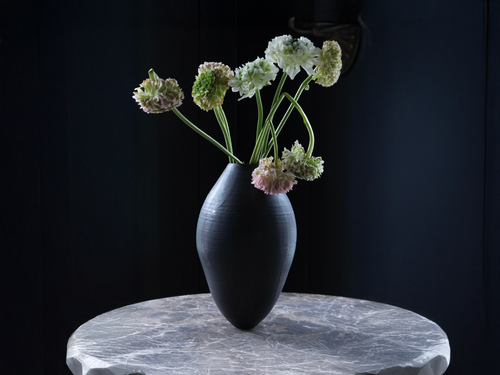 ERIN BANTA WILFORD BLACK TULIP VASE 11038 H11.5” x W5.5"