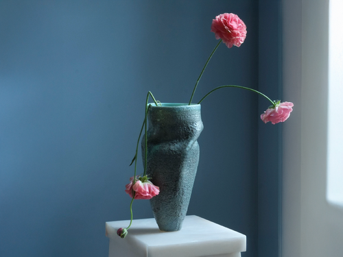 ERIN BANTA WILFORD RUPTURE VASE / 11023 H11.5" x W5"