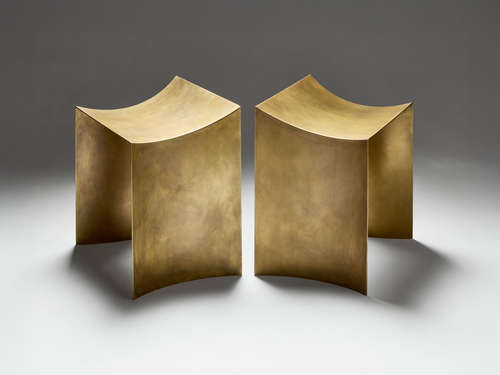 STUDIO NARRA ONE CURVE STOOL W13.8" x D17.3" x H20.5"