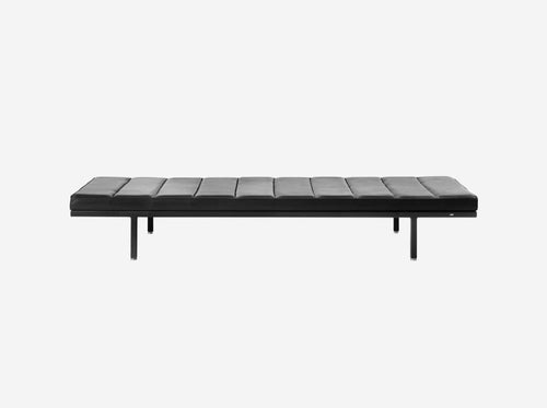 VIPP DAYBED W78.8" x D33.5" x H12.4"