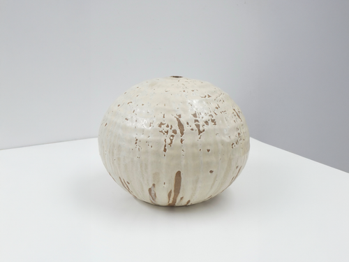 CHARLYN REYES MOON VESSEL NO.01 H9.5" x Ø11.5"