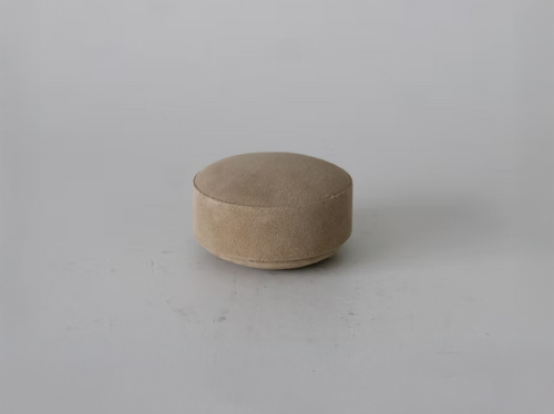 MICHAËL VERHEYDEN PASTILLE FLAT BOX / CAPPUCCINO Ø7.1" x H2.8"