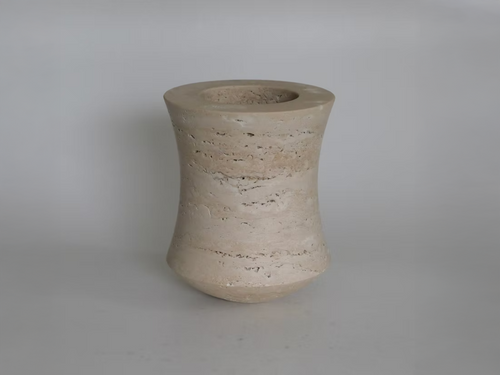 MICHAËL VERHEYDEN CURVO VASE / TRAVERTIN ECRU Ø8.7" x H10.6"