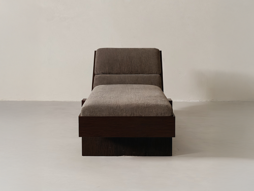 GALERIE NAINOA ANDO LOUNGE CHAIR 02 W71.75" x D29.5" x H29.5" x SH17.75"