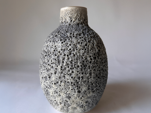 HEATHER ROSENMAN LAVA VASE / LUNA 25609 W5.5" x D5.5" x H8"