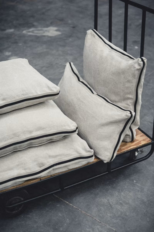 LIBECO JAMES PILLOW / FLAX 20” x 20"