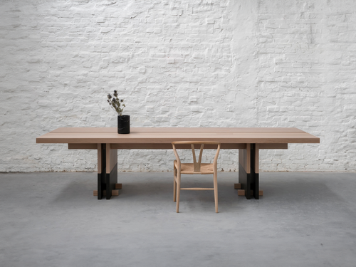 KERSTENS RIFT DINING TABLE / WOOD + METAL