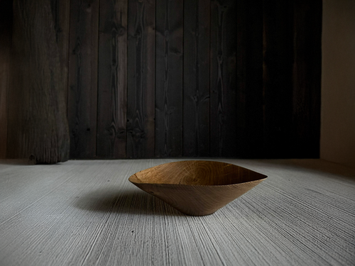 MOSS STUDIO TAPERED BOWL OBE.09 Ø9.45” x H2.76”