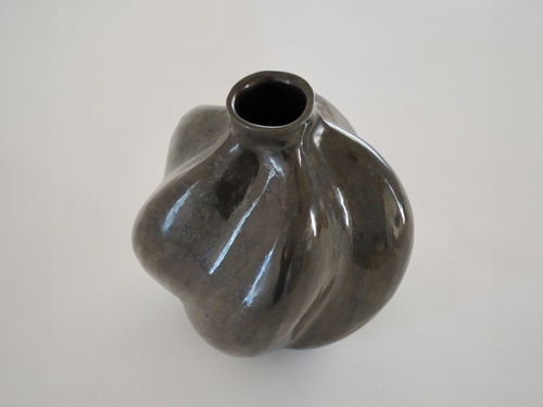 KATAYONE ADELI CURVED SERIES EDITION-I HEMATITE BOTANICAL VESSEL Ø8" x H11"