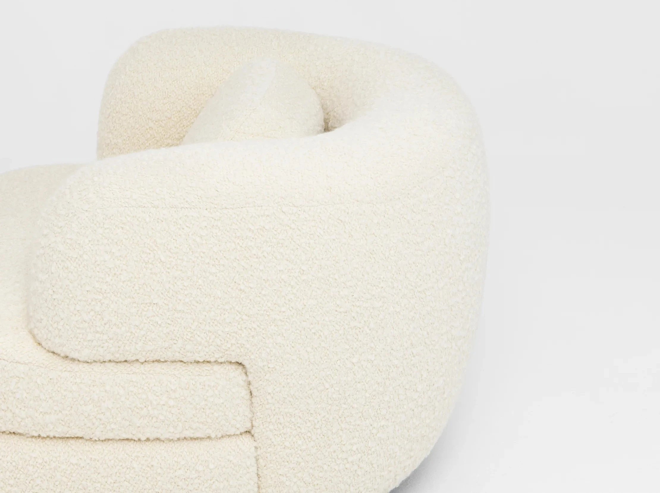 PIERRE AUGUSTIN ROSE LE VENDOME ARMCHAIR - Thumbnail 4