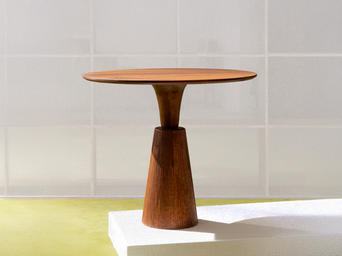 ZANAT POINTE TABLE