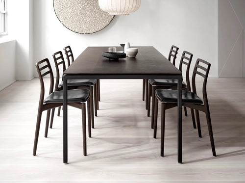 VIPP DINING TABLE